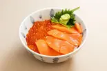 サーモンいくら丼（ちゃんこ道場両国駅前店）