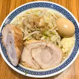 豚玉ラーメン（びんびん豚 戸田店）