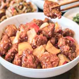 糖醋排骨 (スペアリブの甘酢かけ)（中国料理 壺家大排档）