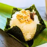 〇ツナマヨ Tuna Mayonnaise（魚屋のおむすび丸徳）