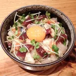 海鮮ユッケ丼（北海ひがし）