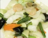 海鮮三種の塩味炒め（中華料理 点心楼台北博多駅南店）