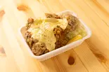 メガ盛りチーズからあげ丼（デカ盛り弁当はるき北大前店）