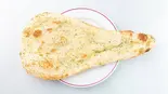 ガーリックナン / Garlic Naan（インド料理レストランロシャニー）