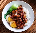 卤肉盖饭(ルーローハン)（本格四川料理 天府）
