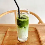 アイス抹茶ラテ Iced matcha latte(the25Nail&Cafe)