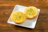 ガーリックトースト（PASTAVOLA 田町本店）