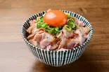 レアチャーシュー丼（背脂醬油ラーメン庄兵衛）