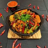 辣辣特製麻辣香鍋（辣辣麻辣湯 三田店）