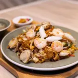 海鮮炒め焼きそば(太麺)（The Family 麻辣大学 ららテラス HARUMI FLAG店）