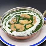 ほうれん草マッシュルームカレー 【Spinach Mushroom Curry】（インド。アジアン料理ダナパニ光が丘店）