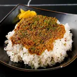 10品目のドライカレー(からあげとオムライス 西新宿nano)