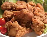 当店人気№1 モモ肉100グラム 約3個 Chicken Thigh 100g（中津からあげ 総本家もり山 吹田店）