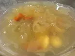銀耳蓮子羹(白木耳と蓮の実のスープ)（茶茶97）