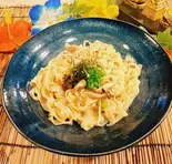 和風キノコバター醤油きしめん(おばんざいときしめん鯱)