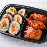 キムパ＆ヤンニョムチキンセット（じんたらいの花）