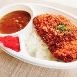 カツカレー（手作り弁当・惣菜 kitchenやまざきや(足立区入谷舎人)）