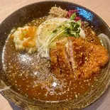 カツカレー（スパイスコラーゲンニカ）