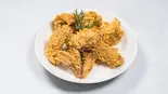 サクサクCOMBI(手羽先3ピース + 手羽元3ピース) Crispy COMBI (3 Chicken Wings + 3 Drumsticks)（Mr.チキン 戸田店）