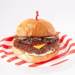 100%テリヤキチーズバーガー/The 100% TERIYAKI Cheese Burger（JB's TOKYO エキュート赤羽みなみ店）