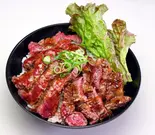 赤身ステーキ丼(大)（レッドロック 博多大名店）