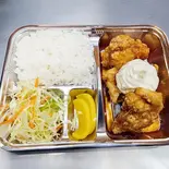 絶品南蛮弁当(柔らか、肉厚)(アジアン料理kuma)