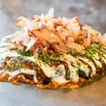 明太もちチーズお好み焼 Walleye Pollack, Mochi and Cheese Okonomiyaki（鉄板焼くるみ）