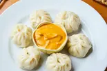 モモ(ネパールの蒸し餃子) Momo (Nepali Steamed Dumplings)（アジアンレストラン＆バー ナマステ・ジャパン）