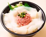 132 イカねぎとろ丼(魚丼 西新テングッドシティ店)