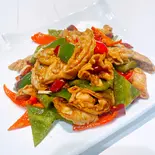 青唐辛子と豚モツの辛味炒め（串門‐創作中国料理）