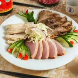 冷菜盛り合わせ Platter of Cold Appetizers（魯肉飯が人気！台北飯店 Taipeihanten）