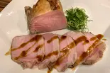自家製レアチャーシュー(醤屋万吉のうどん)