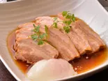 じっくりと煮込んだ桃豚の角煮(四季旬彩 料理人が魅せる神田和食店 桃源郷)