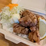 自家製 鳥唐揚げ弁当（【自家製唐揚げ弁当とタコライス】天下泰平酒場 北口2号店）