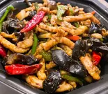 豚細切りの麻辣炒め Spicy Stir Fried Shredded Pork(中華料理 成都 高円寺本店)