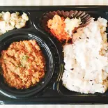 カフェキューブリックのキーマカレー弁当（カフェキューブリック）