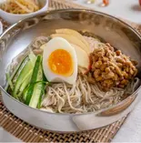 納豆冷麺 korean cold noodles with natto（韓国冷麺専門店良家）