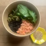 からだ喜ぶ三色ごはん（おにぎりや ヤソハチ）