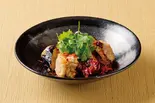 パクチー香る 大和豚と長芋の塩山椒炒め（麺匠の心つくし つるとんたん 本町楼）