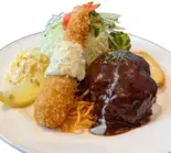 ハンバーグと特大エビフライプレート（いずみカリー桜塚本店）