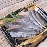 お刺身盛り合わせ 生サンマ 期間限定(本まぐろ専門店 まぐろ壱)
