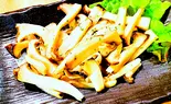 【大人気】 エリンギのバター醬油炒め(餃子工房ちびすけ 梅田総本店)
