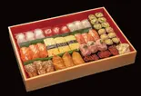 睡蓮(3人前)（Aburi TORA -熟成鮨と炙り鮨- 豊洲店）
