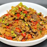 酸辛鶏内蔵炒め・酸辣鶏杂(小尾羊 薬膳しゃぶしゃぶ 巣鴨店)