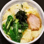 ワンタン麺(馄饨面)(香菇王)