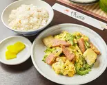 ゴーヤーちゃんぷるーセット Stir-Fried Bitter Gourd Set（沖縄料理 やんばる 新宿総本店）