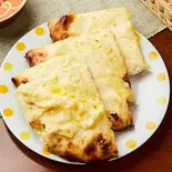 ハニーチーズナン Honey Cheese Naan（Satkar）