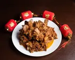 豚の背骨の煮込み Stewed Pork Backbone（本格四川料理 天府）