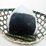 爆弾おむすび bombshell rice ball（わらじが二足 糸島産無農薬のおむすび）