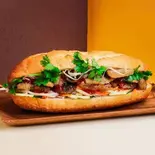 焼き豚肉バインミー もも・オレンジ＆ レモングラスティーセット（バインミーシンチャオ中野店）